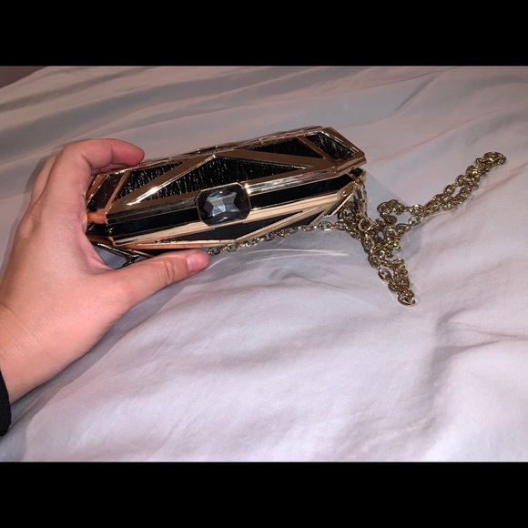 Black and gold clutch - Picture 4 of 4